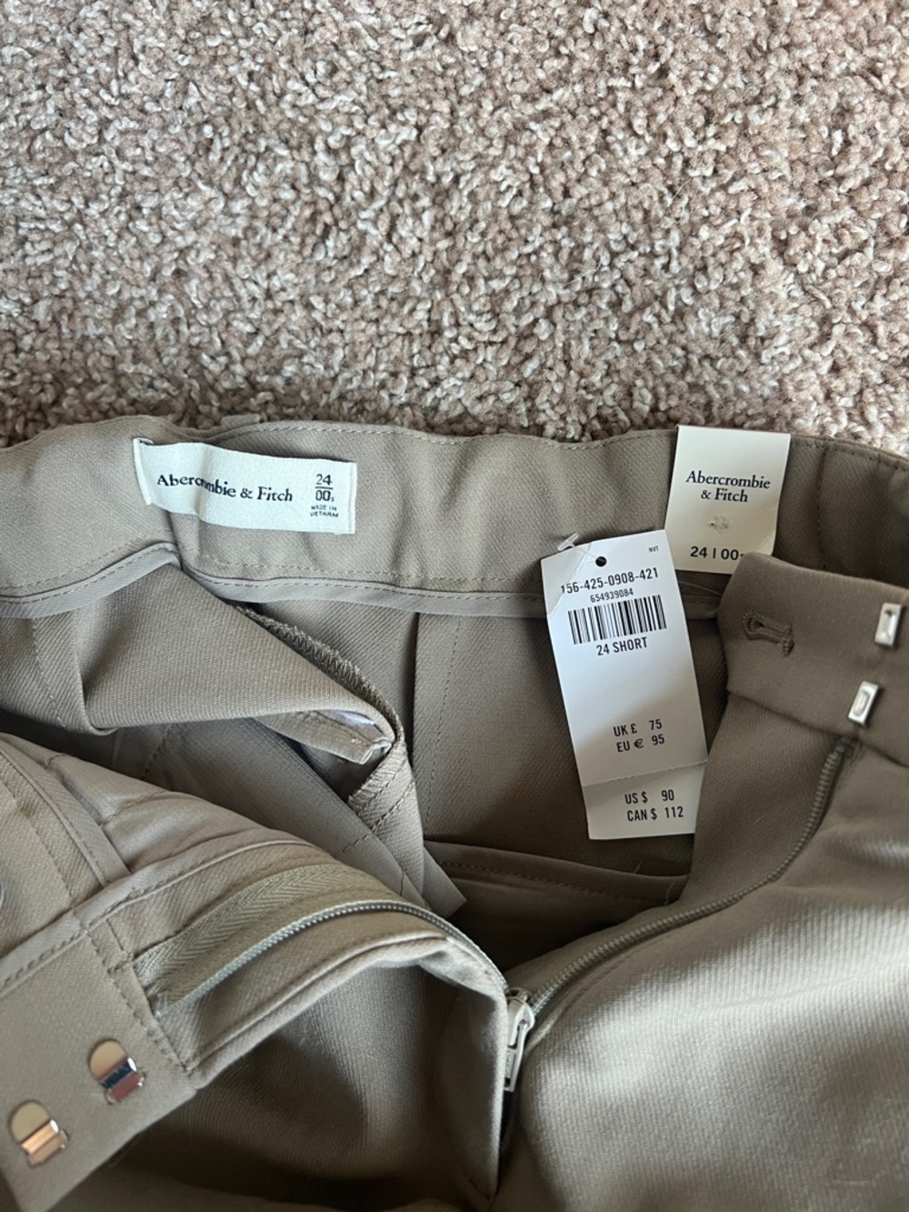 High-Waist Wide Leg Trousers in Taupe - Picture 9 of 10